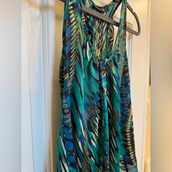 Girl Talk Colorful Top with Ruffle Detail in Back, Size Small - Picture 4 of 13